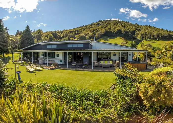 B&B only: City Lights Boutique Lodge